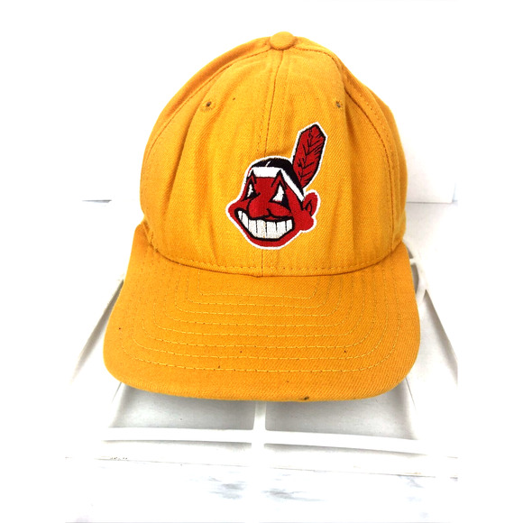 RARE Vintage Cleveland Indians Yellow Snapback Hat Chief Wahoo New Era Med/Lg - Picture 1 of 10